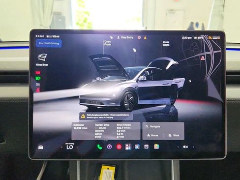 Used 2026 Tesla Model Y Long Range AWD/4WD image 17