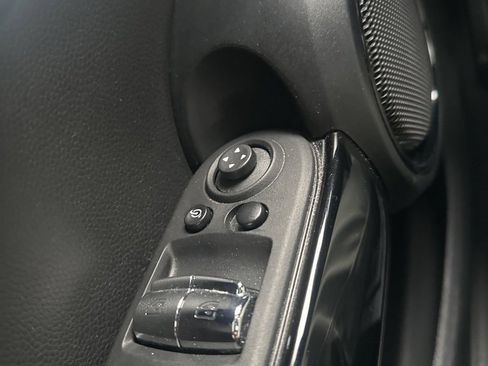 Used 2023 MINI Cooper S image 17