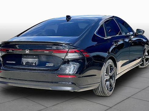 Used 2023 Honda Accord Sport image 12