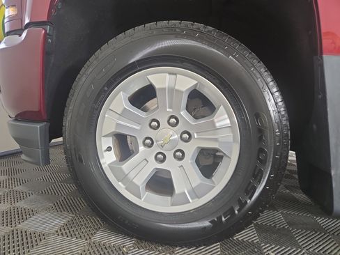 Used 2017 Chevrolet Silverado 1500 LT w/ All Star Edition image 32