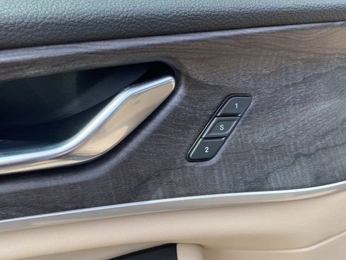 New 2026 Jeep Grand Cherokee Limited AWD/4WD image 18