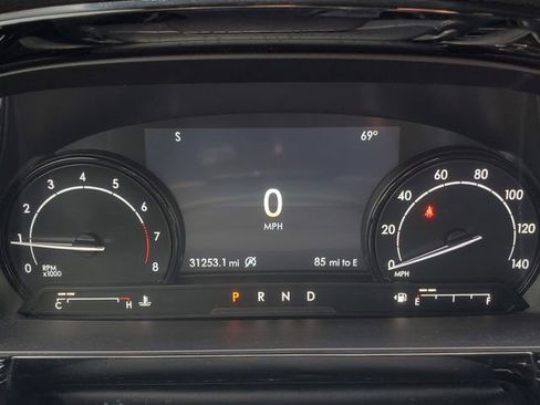 Used 2021 Lincoln Corsair FWD w/ Equipment Group 101A image 15