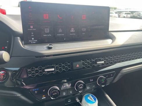 Used 2024 Honda Accord Touring image 6