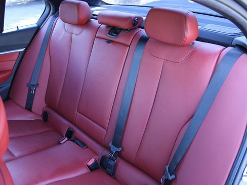 Used 2018 BMW 340i Sedan RWD image 8