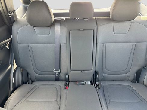 Certified 2025 Hyundai Tucson SE AWD/4WD image 21