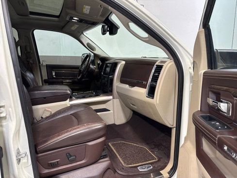 Used 2017 RAM 3500 Laramie Longhorn image 55