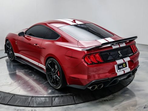 Used 2021 Ford Mustang Shelby GT500 w/ Carbon Fiber Handling Package RWD image 14