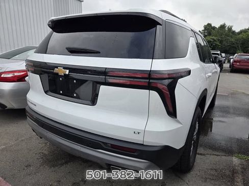 Used 2024 Chevrolet Traverse LT FWD image 6