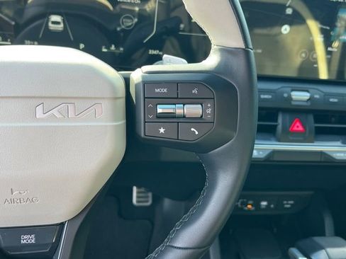 Certified 2025 Kia K4 GT-Line Turbo image 25