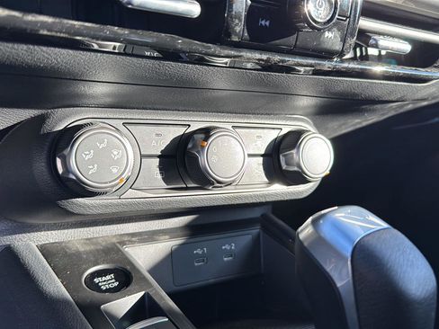 New 2026 Nissan Kicks S image 23