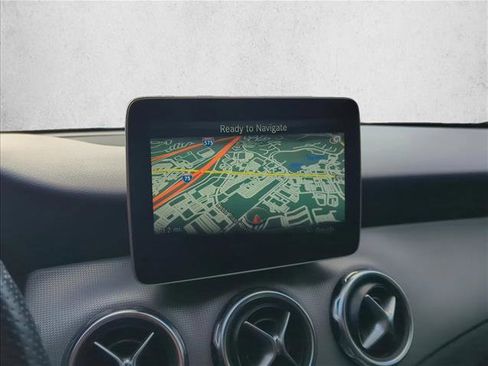 Used 2020 Mercedes-Benz GLA 250 image 13