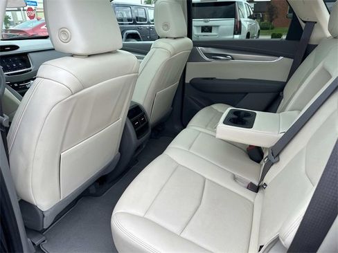 Certified 2022 Cadillac XT5 Premium Luxury image 58