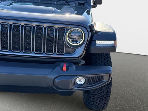 New 2026 Jeep Wrangler Unlimited Rubicon w/ Safety Group image 10