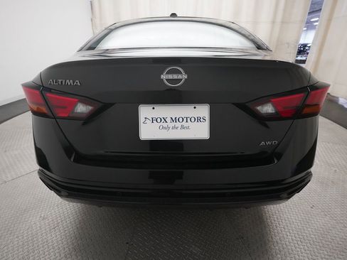 Used 2025 Nissan Altima 2.5 SV AWD/4WD image 25