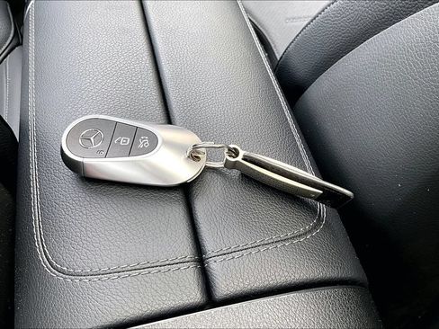 Used 2026 Mercedes-Benz C 300 4MATIC Sedan image 10