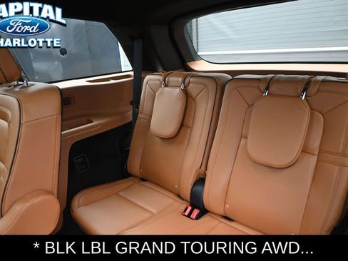 Used 2023 Lincoln Aviator Black Label Grand Touring AWD/4WD image 12