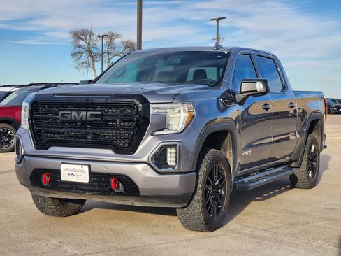Used 2019 GMC Sierra 1500 AT4 w/ AT4 Premium Package image 2