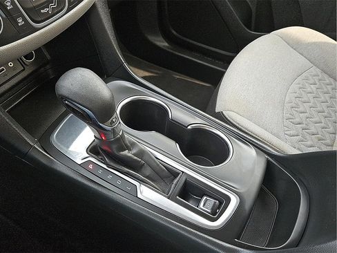 Used 2022 Chevrolet Equinox LT image 20