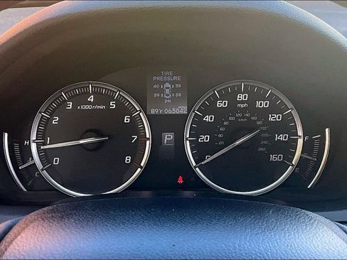 Used 2017 Acura TLX FWD image 30