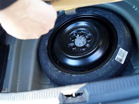 Used 2008 Toyota Camry XLE image 30