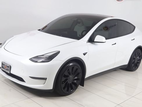 Used 2022 Tesla Model Y Performance AWD/4WD image 22