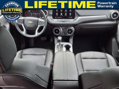 Used 2023 Chevrolet Blazer LT FWD image 11