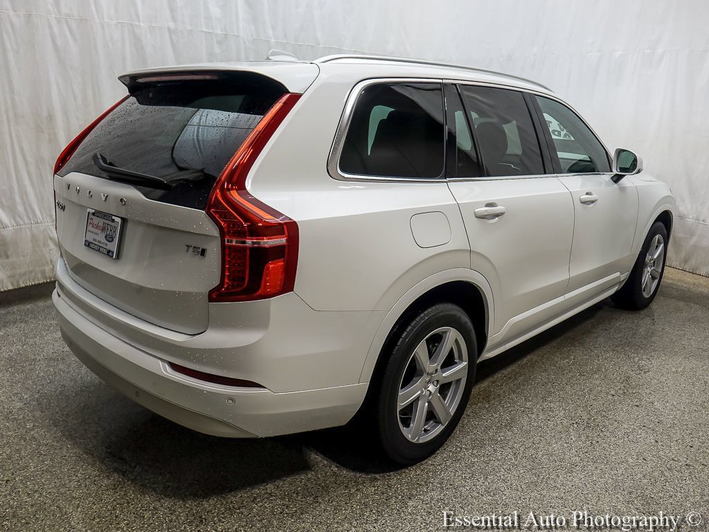 Used 2022 Volvo XC90 T5 Momentum AWD/4WD image 8