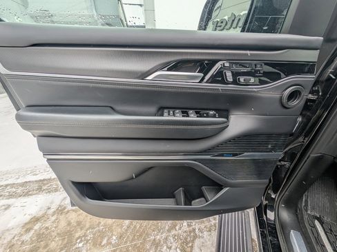 Used 2024 Jeep Grand Wagoneer L Series II w/ Quick Order Packagew 28T image 52