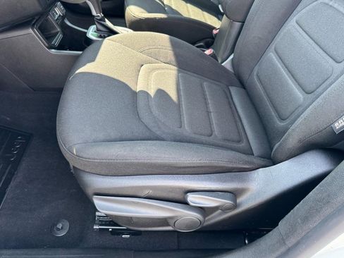 Used 2020 Jeep Renegade Latitude image 14