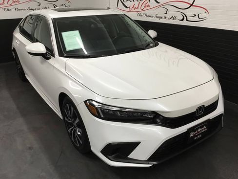 Used 2023 Honda Civic EX image 2