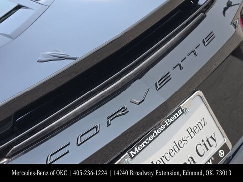 Used 2023 Chevrolet Corvette Stingray Coupe w/ Z51 Performance Package RWD image 8