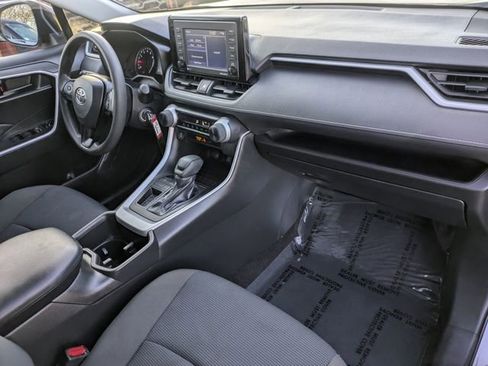 Used 2022 Toyota RAV4 LE image 31