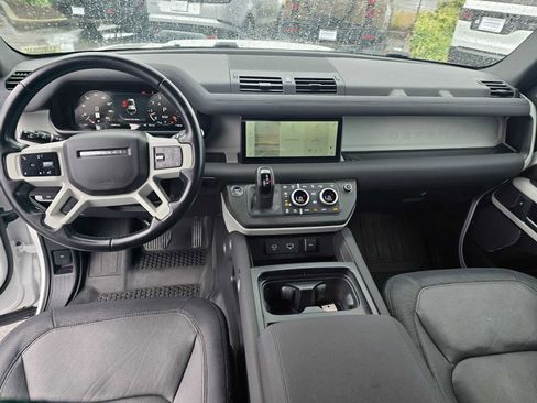 Used 2023 Land Rover Defender 110 X-Dynamic SE AWD/4WD image 21