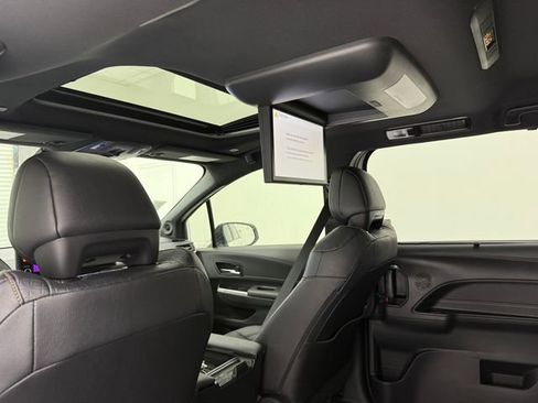 New 2026 Toyota Sienna XLE Woodland Edition image 30