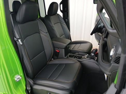 New 2025 Jeep Gladiator Sport S image 33