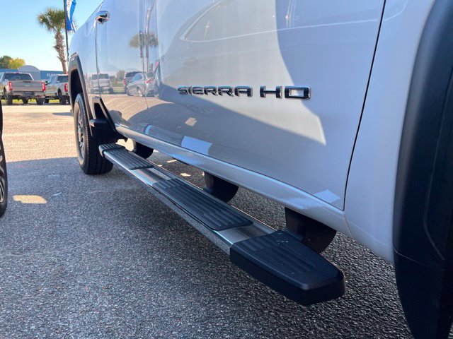 Used 2025 GMC Sierra 2500 SLT w/ SLT Premium Package AWD/4WD image 11
