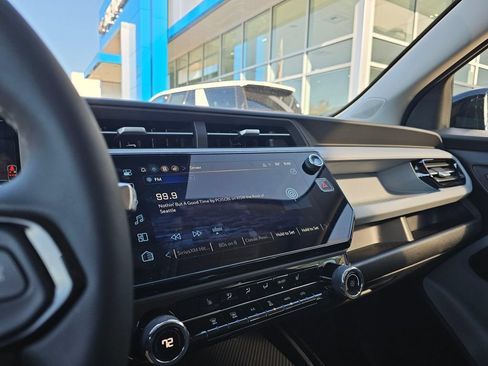 New 2027 Chevrolet Bolt LT w/ Comfort Package FWD image 28