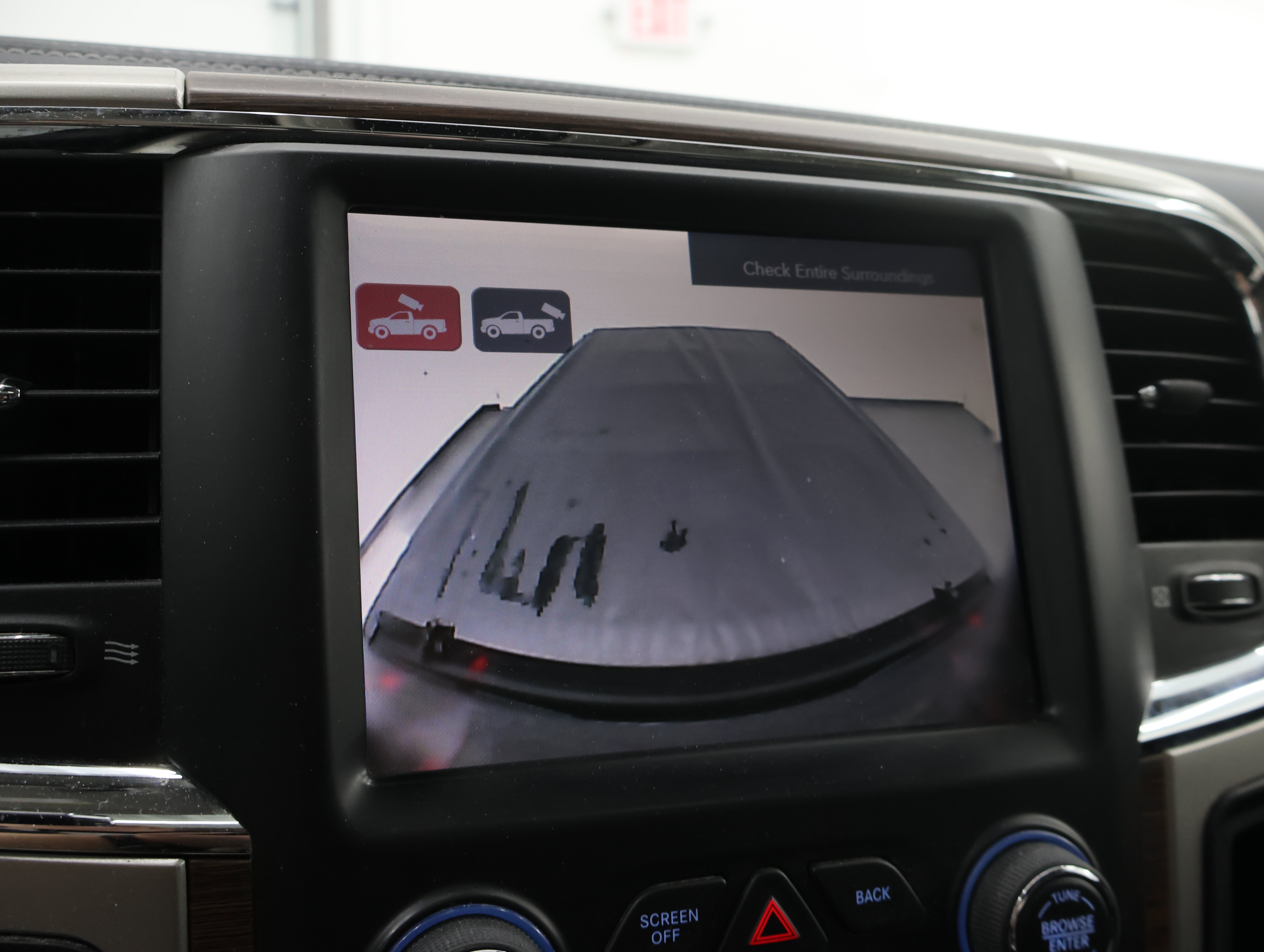 Used 2016 RAM 3500 Laramie AWD/4WD image 18