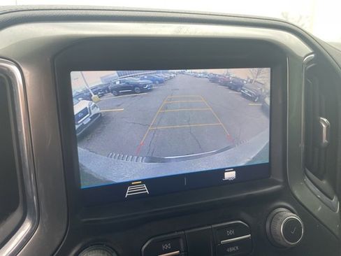 Used 2022 Chevrolet Silverado 2500 LT w/ Convenience Package image 12