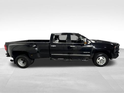 Used 2019 Chevrolet Silverado 3500 LTZ w/ Duramax Plus Package AWD/4WD image 10
