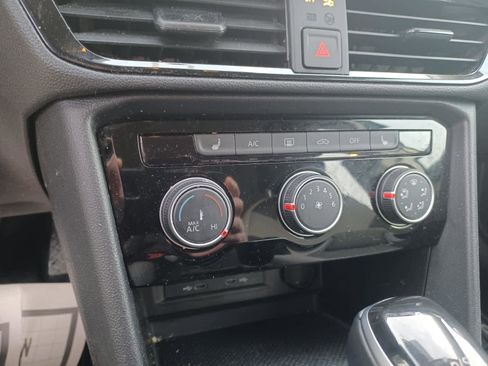 Used 2024 Volkswagen Taos S image 11