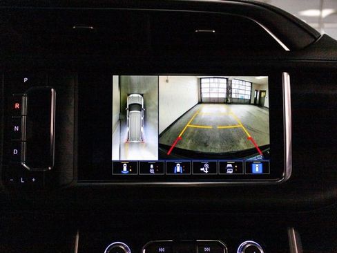 Used 2022 GMC Yukon Denali image 17