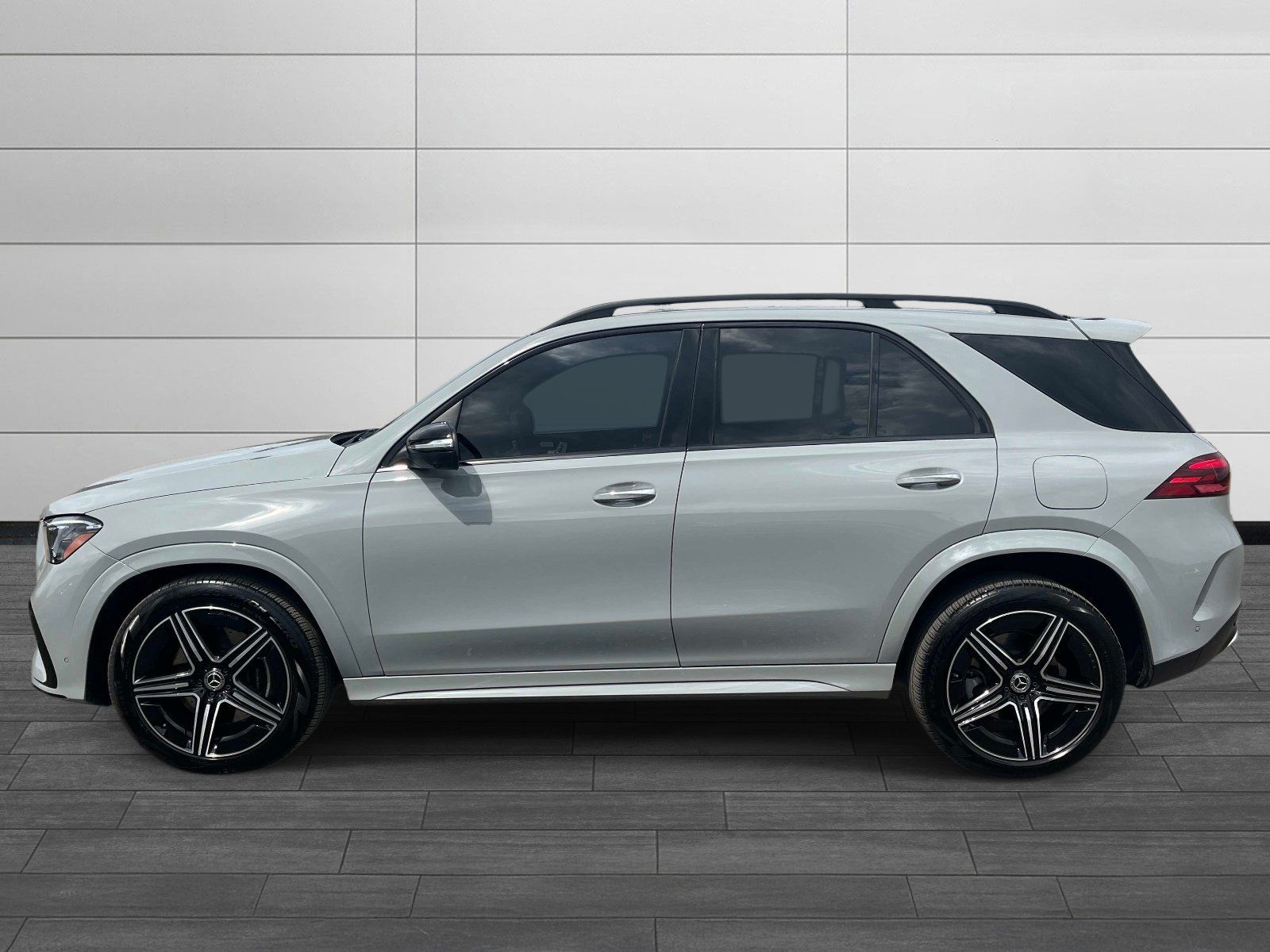 Certified 2024 Mercedes-Benz GLE 450e 4MATIC image 6