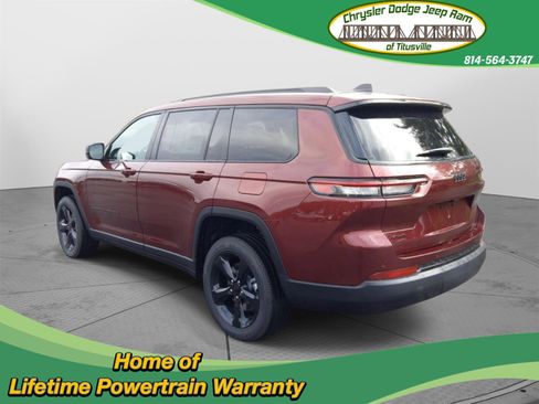 New 2025 Jeep Grand Cherokee L Laredo image 9