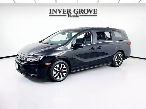 Certified 2026 Honda Odyssey EX-L image 1