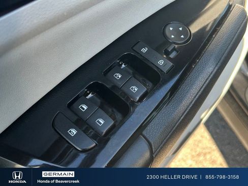 Used 2024 Kia Sportage EX FWD image 26