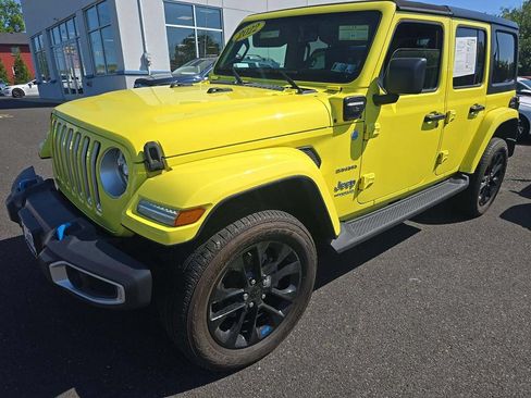 Used 2022 Jeep Wrangler Unlimited Sahara w/ Cold Weather Group AWD/4WD image 1