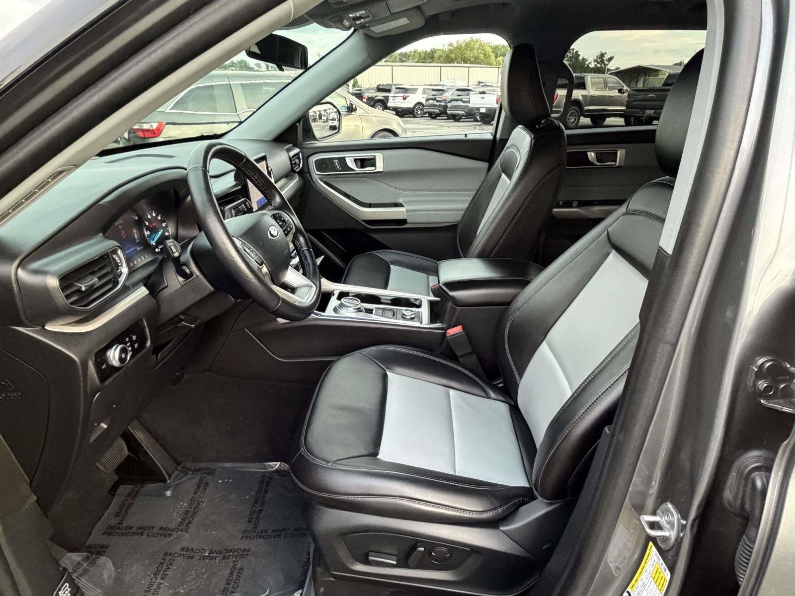 Certified 2023 Ford Explorer XLT w/ Equipment Group 202A AWD/4WD image 22