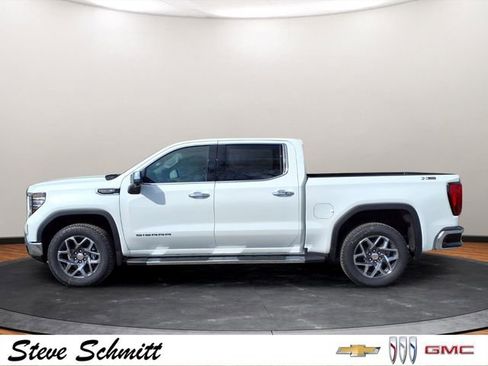 New 2026 GMC Sierra 1500 SLT AWD/4WD image 2