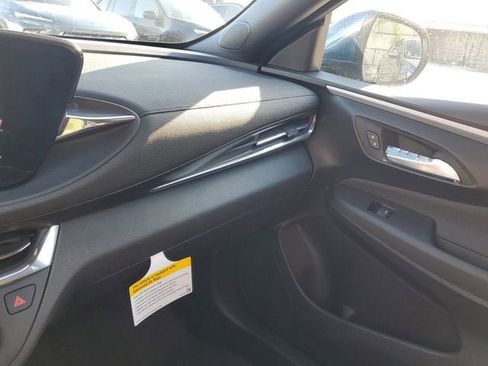 New 2025 Buick Envista Preferred w/ Advanced Safety Package image 25